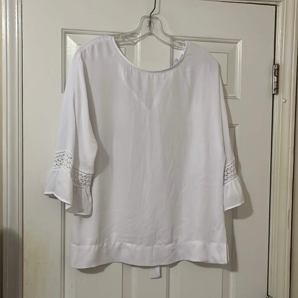 Dr2 white women’s shirt